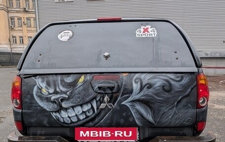 Mitsubishi L200 IV рестайлинг, 2011 год, 1 900 000 рублей, 4 фотография