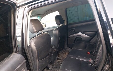 Mitsubishi Outlander III рестайлинг 3, 2011 год, 1 320 000 рублей, 11 фотография