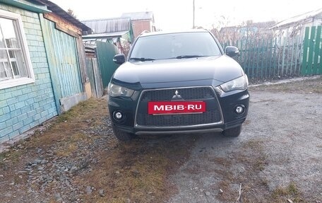 Mitsubishi Outlander III рестайлинг 3, 2011 год, 1 320 000 рублей, 7 фотография
