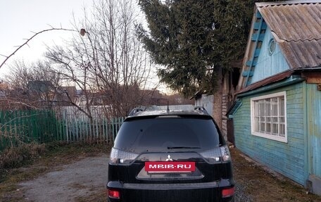 Mitsubishi Outlander III рестайлинг 3, 2011 год, 1 320 000 рублей, 4 фотография