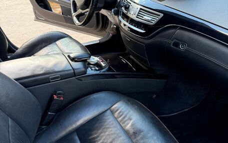 Mercedes-Benz S-Класс, 2012 год, 1 900 000 рублей, 8 фотография