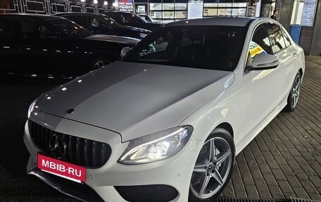 Mercedes-Benz C-Класс, 2017 год, 2 500 000 рублей, 2 фотография