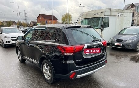 Mitsubishi Outlander III рестайлинг 3, 2015 год, 1 675 000 рублей, 5 фотография