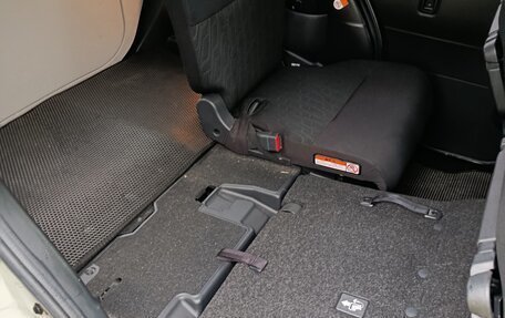 Toyota Roomy I, 2019 год, 1 215 000 рублей, 9 фотография