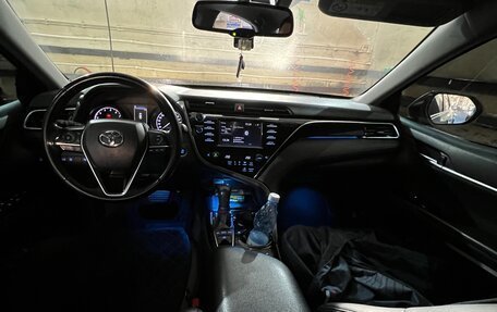 Toyota Camry, 2018 год, 2 500 000 рублей, 5 фотография