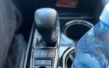 Toyota Camry, 2018 год, 2 500 000 рублей, 6 фотография