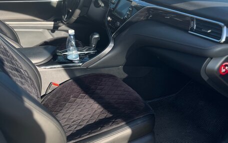 Toyota Camry, 2018 год, 2 500 000 рублей, 8 фотография