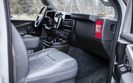 Chevrolet Express II, 2024 год, 17 947 000 рублей, 18 фотография