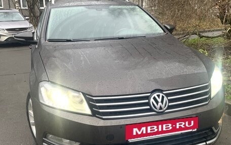 Volkswagen Passat B7, 2014 год, 1 100 000 рублей, 13 фотография