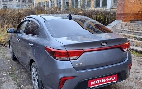 KIA Rio IV, 2017 год, 1 300 000 рублей, 4 фотография