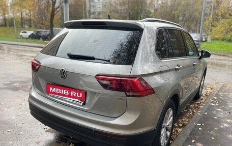 Volkswagen Tiguan II, 2017 год, 1 850 000 рублей, 6 фотография