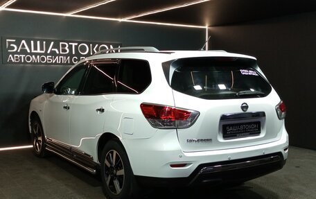 Nissan Pathfinder, 2015 год, 1 600 000 рублей, 6 фотография