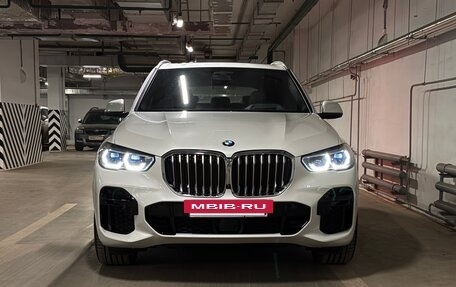 BMW X5, 2022 год, 10 490 000 рублей, 2 фотография