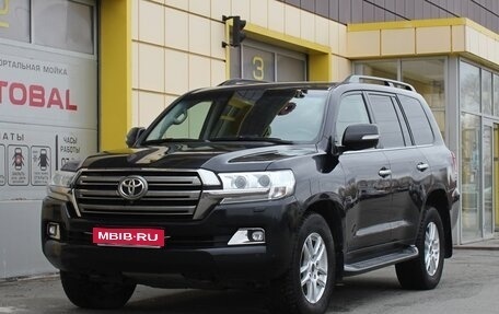 Toyota Land Cruiser 200, 2017 год, 4 915 000 рублей, 1 фотография