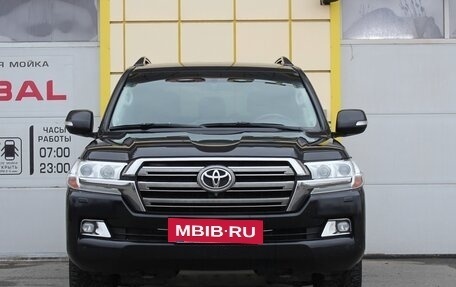 Toyota Land Cruiser 200, 2017 год, 4 915 000 рублей, 9 фотография