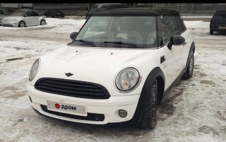 MINI Hatch, 2010 год, 650 000 рублей, 2 фотография