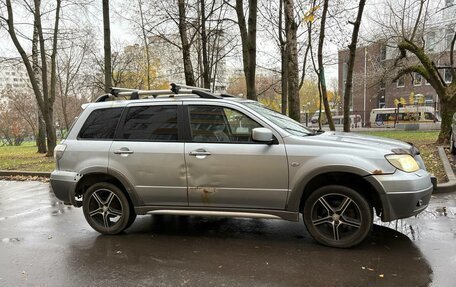 Mitsubishi Outlander III рестайлинг 3, 2005 год, 320 000 рублей, 2 фотография