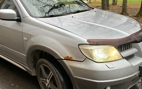 Mitsubishi Outlander III рестайлинг 3, 2005 год, 320 000 рублей, 8 фотография