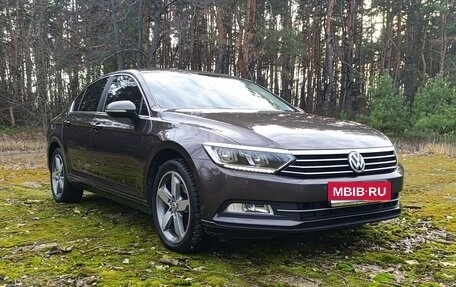 Volkswagen Passat B8 рестайлинг, 2017 год, 1 480 000 рублей, 20 фотография