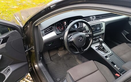 Volkswagen Passat B8 рестайлинг, 2017 год, 1 480 000 рублей, 29 фотография