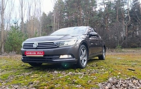 Volkswagen Passat B8 рестайлинг, 2017 год, 1 480 000 рублей, 28 фотография