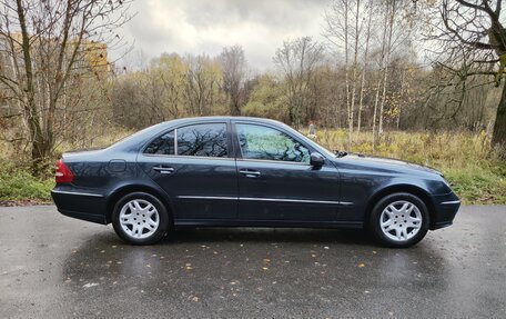 Mercedes-Benz E-Класс, 2004 год, 830 000 рублей, 6 фотография