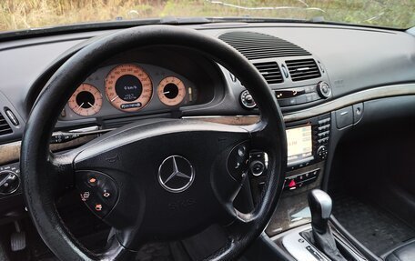 Mercedes-Benz E-Класс, 2004 год, 830 000 рублей, 12 фотография