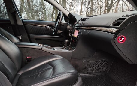 Mercedes-Benz E-Класс, 2004 год, 830 000 рублей, 11 фотография