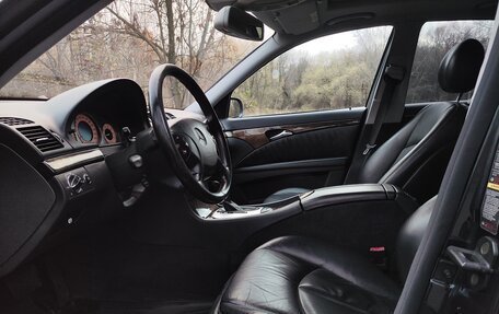 Mercedes-Benz E-Класс, 2004 год, 830 000 рублей, 10 фотография