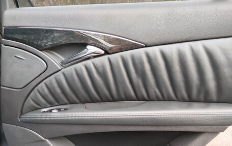 Mercedes-Benz E-Класс, 2004 год, 830 000 рублей, 27 фотография