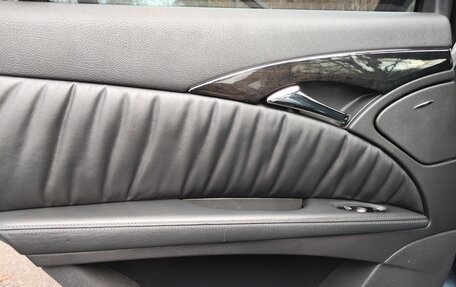 Mercedes-Benz E-Класс, 2004 год, 830 000 рублей, 26 фотография