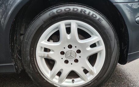 Mercedes-Benz E-Класс, 2004 год, 830 000 рублей, 37 фотография