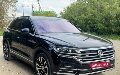 Volkswagen Touareg III, 2018 год, 3 950 000 рублей, 7 фотография