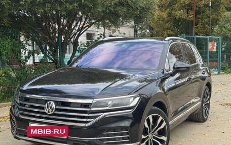 Volkswagen Touareg III, 2018 год, 3 950 000 рублей, 11 фотография