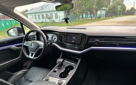 Volkswagen Touareg III, 2018 год, 3 950 000 рублей, 36 фотография
