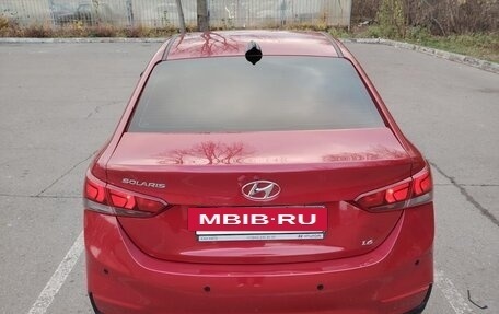 Hyundai Solaris II рестайлинг, 2018 год, 1 300 000 рублей, 6 фотография