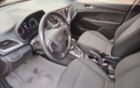 Hyundai Solaris II рестайлинг, 2018 год, 1 300 000 рублей, 18 фотография