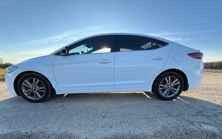 Hyundai Elantra VI рестайлинг, 2016 год, 1 565 000 рублей, 6 фотография