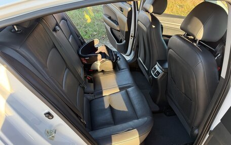 Hyundai Elantra VI рестайлинг, 2016 год, 1 565 000 рублей, 8 фотография