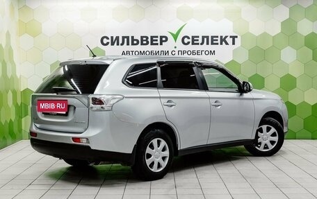 Mitsubishi Outlander III рестайлинг 3, 2013 год, 1 150 000 рублей, 2 фотография