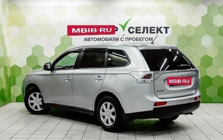 Mitsubishi Outlander III рестайлинг 3, 2013 год, 1 150 000 рублей, 6 фотография