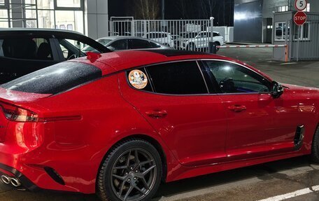 KIA Stinger I, 2021 год, 4 000 000 рублей, 3 фотография