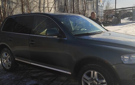 Volkswagen Touareg III, 2004 год, 54 000 рублей, 2 фотография