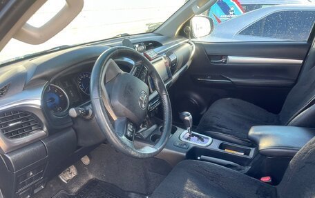 Toyota Hilux VIII, 2016 год, 3 485 000 рублей, 7 фотография