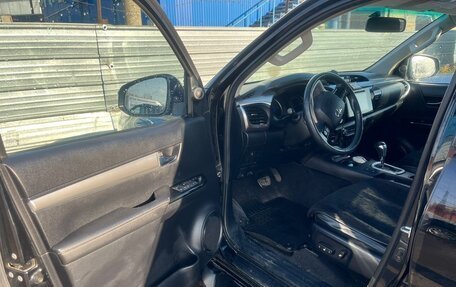 Toyota Hilux VIII, 2016 год, 3 485 000 рублей, 6 фотография