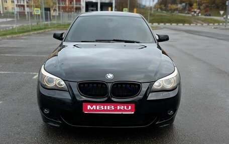 BMW 5 серия, 2004 год, 1 350 000 рублей, 1 фотография