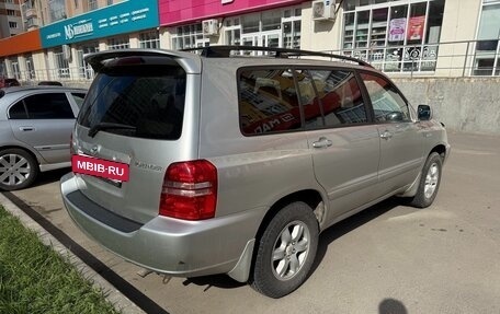 Toyota Highlander III, 2001 год, 1 000 000 рублей, 3 фотография