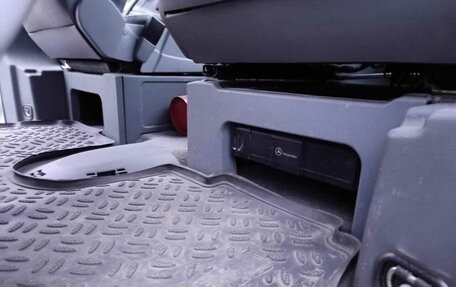 Mercedes-Benz Viano, 2004 год, 1 350 000 рублей, 17 фотография