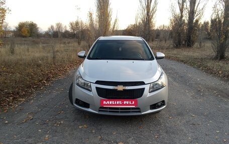 Chevrolet Cruze II, 2011 год, 699 000 рублей, 2 фотография