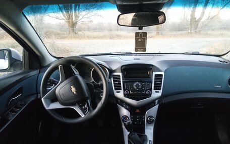 Chevrolet Cruze II, 2011 год, 699 000 рублей, 8 фотография